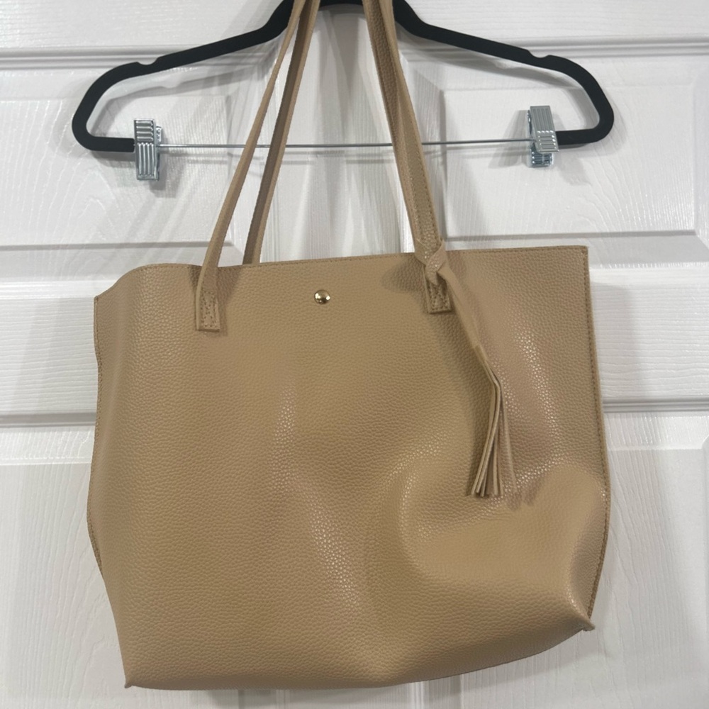 Elegant Tan Tote Bag